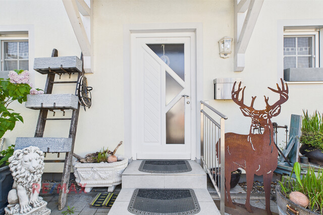 Großzügiges Einfamilienhaus mit Traumgarten in idyllischer Ruhelage in Meiningen zum wohlfühlen!