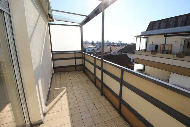 4 1/2 Zimmer-Wohnung - gute Lage - renovierungsbedürftig - provisionsfrei