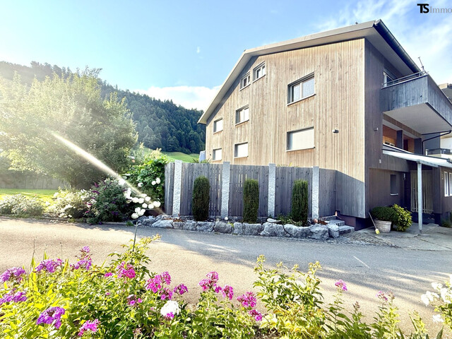 Bregenz: Langen: Garten-Maisonette-Wohnung mit ca. 205 m², eigenem Eingang und großzügiger Terrasse – als Hauptwohnsitz oder Zweitwohnsitz nutzbar.