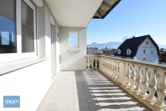 Traumhafte 4 Zimmer Dachgeschosswohnung mit wunderbarem Ausblick in Lustenau!