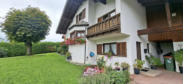 Charmantes Einfamilienhaus mit sehr gepflegter Ausstattung und grossem Garten zu verkaufen!