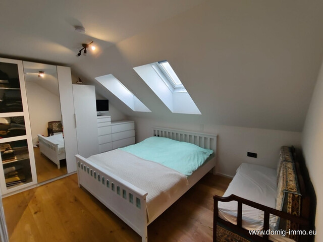 Stilvolles Einfamilienhaus mit Einliegerwohnung, Designausstattung & Traumgarten