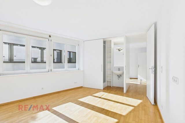 Innenstadt-Luxus: 247 m² pure Eleganz auf zwei Wohnebenen