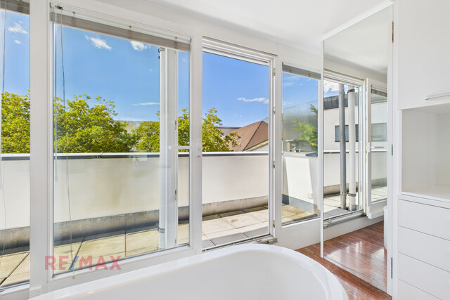 Innenstadt-Luxus: 247 m² pure Eleganz auf zwei Wohnebenen