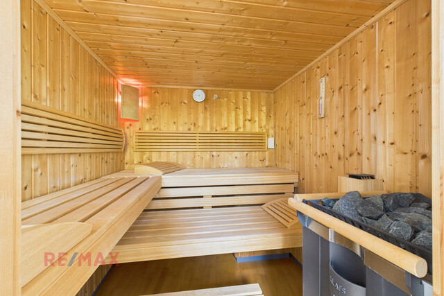 Innenstadt-Luxus: 247 m² pure Eleganz auf zwei Wohnebenen