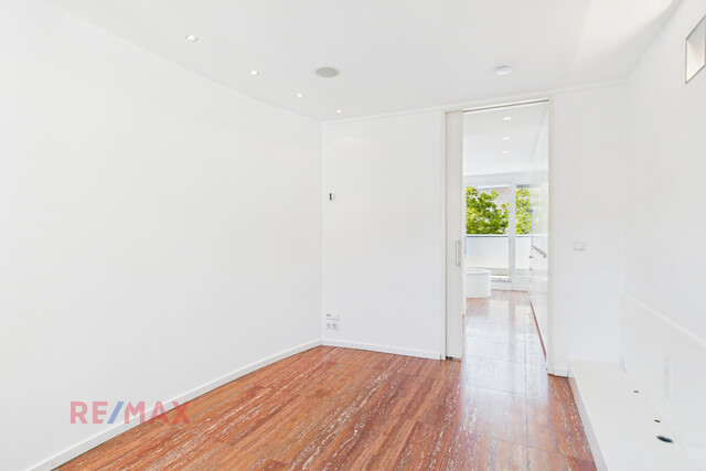 Innenstadt-Luxus: 247 m² pure Eleganz auf zwei Wohnebenen