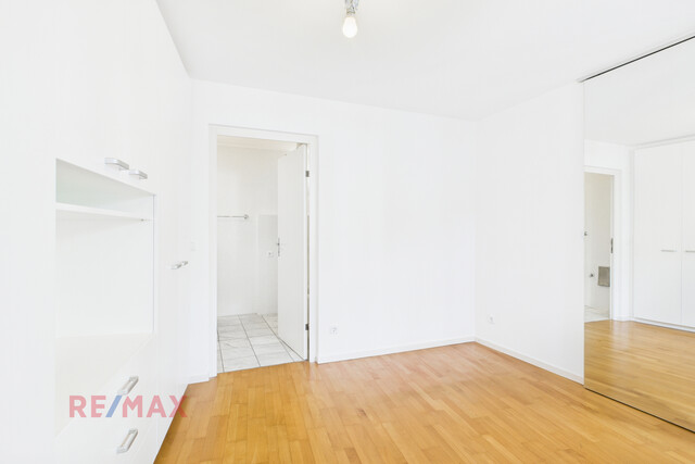 Innenstadt-Luxus: 247 m² pure Eleganz auf zwei Wohnebenen