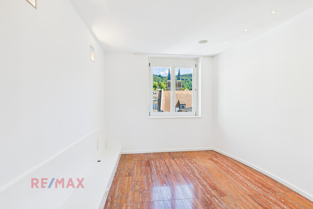 Innenstadt-Luxus: 247 m² pure Eleganz auf zwei Wohnebenen