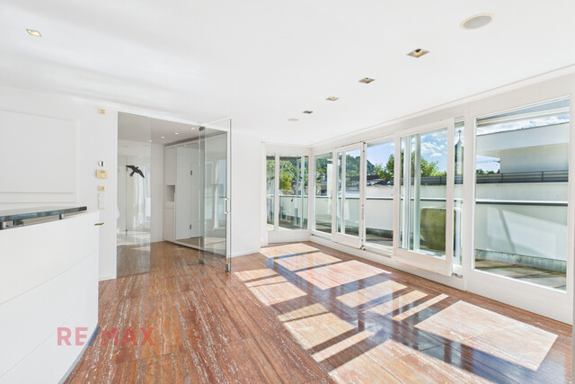 Innenstadt-Luxus: 247 m² pure Eleganz auf zwei Wohnebenen