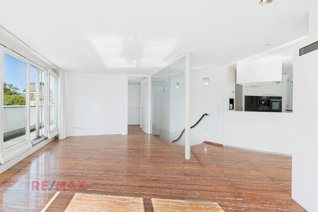 Innenstadt-Luxus: 247 m² pure Eleganz auf zwei Wohnebenen