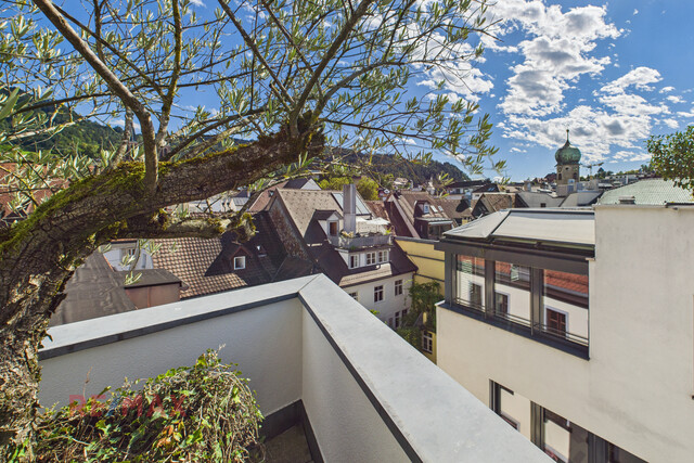 Innenstadt-Luxus: 247 m² pure Eleganz auf zwei Wohnebenen