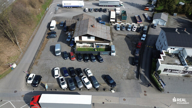 Grundstück mit Potenzial in Superlage für Gewerbe