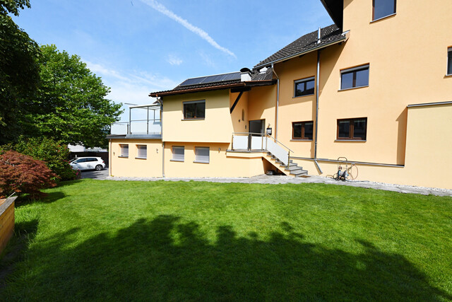 Viel Platz für wenig Geld - große 6 Zimmer Wohnung mit toller Terrasse in Weiler