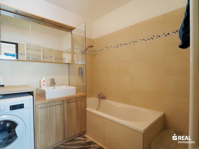 Großzügige 3,5-Zimmer-Dachgeschoßwohnung mit Weitblick!