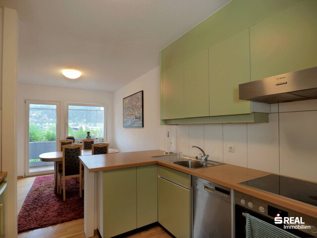 Großzügige 3,5-Zimmer-Dachgeschoßwohnung mit Weitblick!