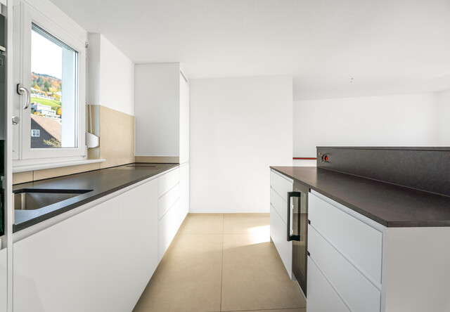 MIETE: 4-Zimmer-Dachgeschosswohnung mit Seeblick  in Lochau