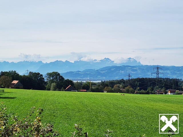 Vielseitiges Wohnhaus in Aussichtslage