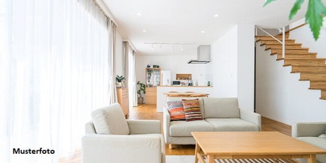 Hochwertige Eigentumswohnung über zwei Ebenen mit Terrassen