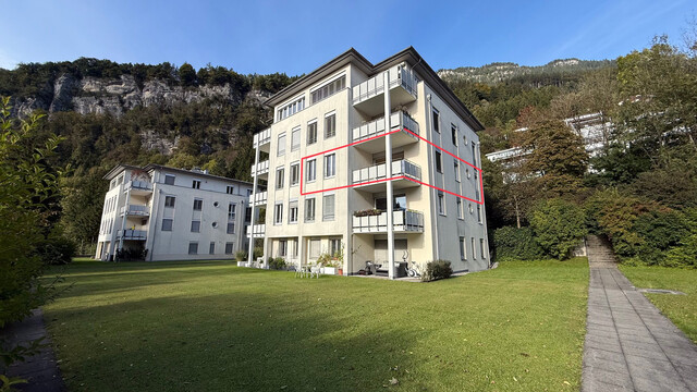 4,5-Zimmer-Wohnung mit Balkon in Grünlage - provisonsfrei