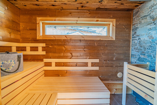 Neuwertiges Chalet Dorf mit Alm-Gasthof in bester Lage am Falkert - direkt neben der "Heidi-Alm"