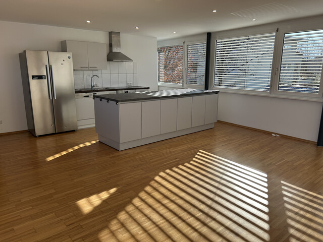 Herrliche Dachterrassenwohnung in Feldkirch-Gisingen:  120 m², 5-Zimmer, 2 Carports 