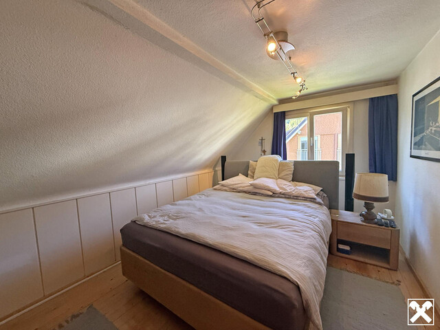 Sonnige Doppelhaushälfte mit Potential