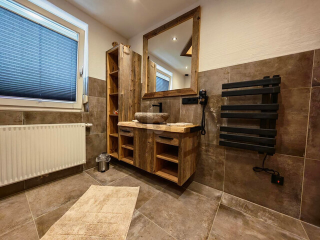 "MODERN LIVING" MIT EIGENEM GARTEN IN SONNIGER LAGE