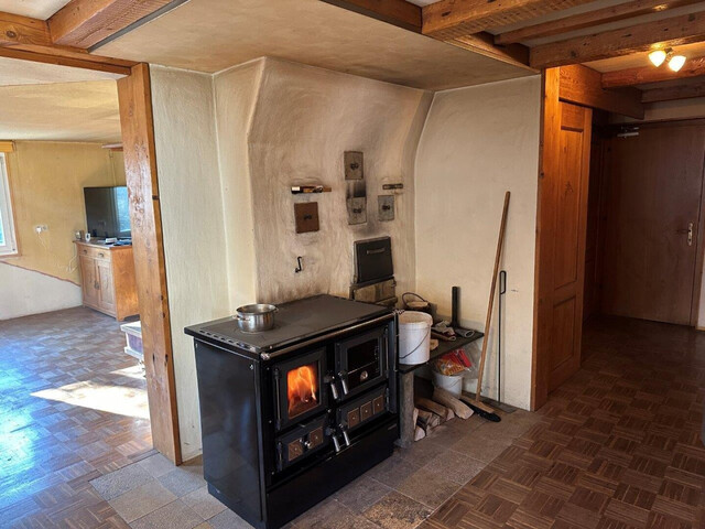 Charmantes Bauernhaus in Hohenems: Ihr Renovierungsprojekt mit Garten und Garage !
