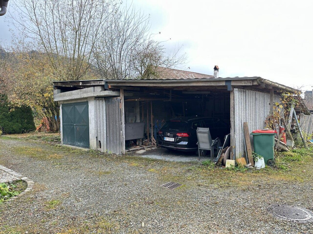 Charmantes Bauernhaus in Hohenems: Ihr Renovierungsprojekt mit Garten und Garage !