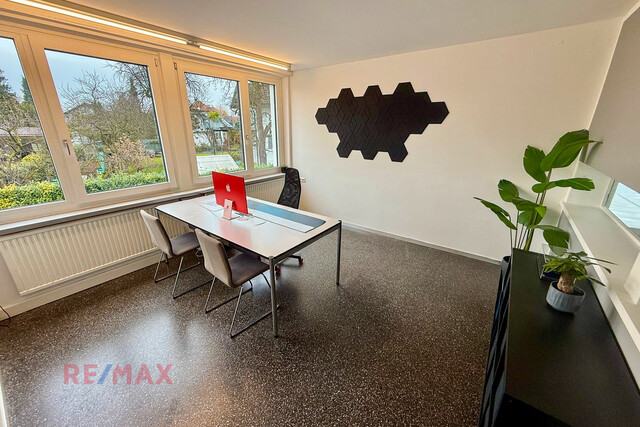 Raum für Wachstum: Lager- und Produktionsfläche mit Büro in Hard