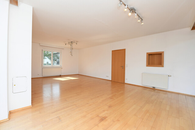 Sonnige 5-Zimmer Dachgeschosswohnung mit Penthouse-Charakter