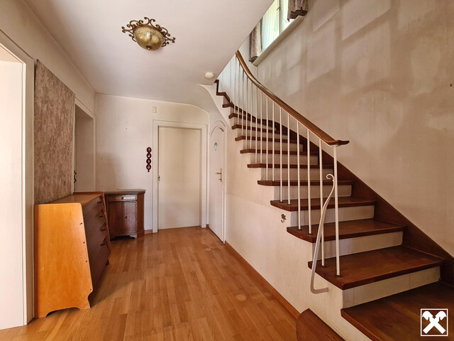 Haus mit traumhaftem Grundstück