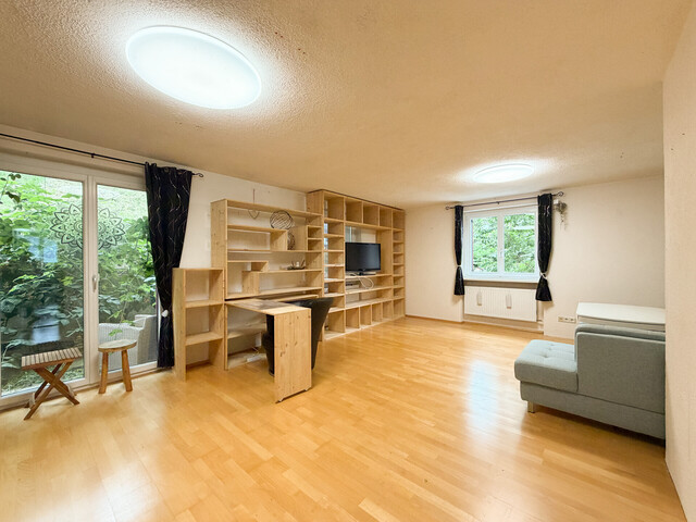 Großzügiges Wohnhaus mit Einliegerwohnung, Werkstatt und viel Potenzial