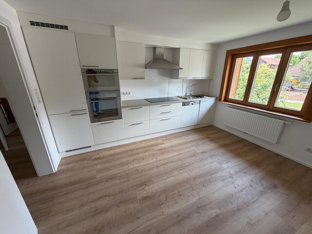 Schöne und geräumige 4-Zimmerwohnung mit Balkon im Herzen von Wolfurt