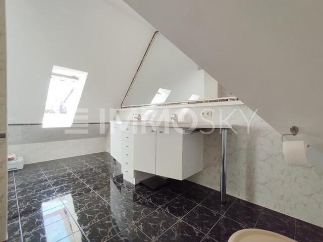 Stilvolle Maisonette mit Gartenanteil