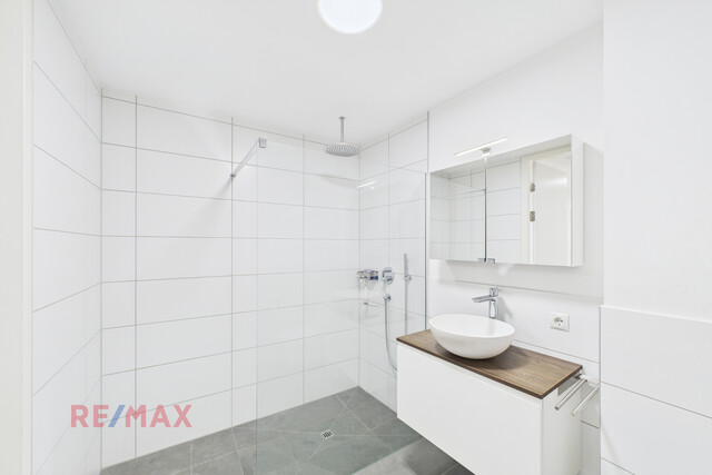 Ihr Zuhause am Bodensee: Moderne Wohnung mit Balkon, nur wenige Minuten vom See entfernt