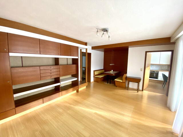 3 Zimmer Wohnung mit 8 m² Balkon, Keller und Fahrradabstellraum