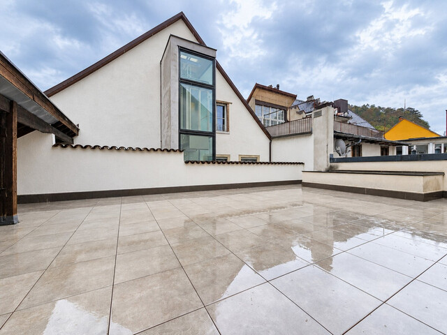 Renovierte 3-Zimmer-Wohnung mit großzügigen Terrassen mitten in Feldkirch!