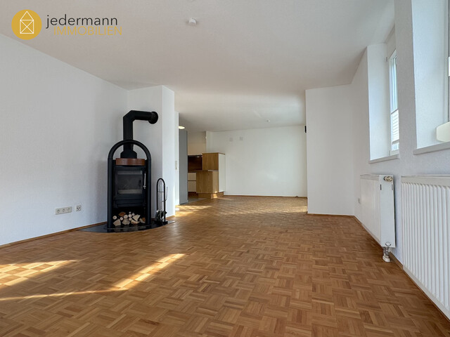 BLUDESCH: CHARMANTE 4-ZI.WHG. MIT WINTERGARTEN, SCHWEDENOFEN UND SAUNA!