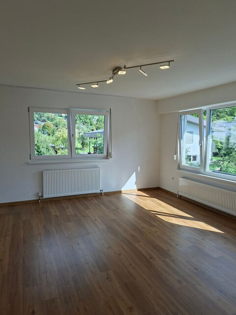 Modernes Wohnen in Dornbirn: Helle 3-Zimmer-Wohnung mit großer Terrasse ab Sofort !