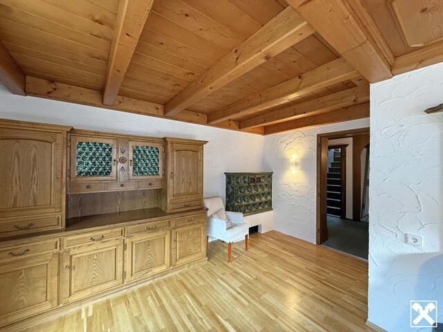 Wohnhaus mit Tischlerwerkstatt