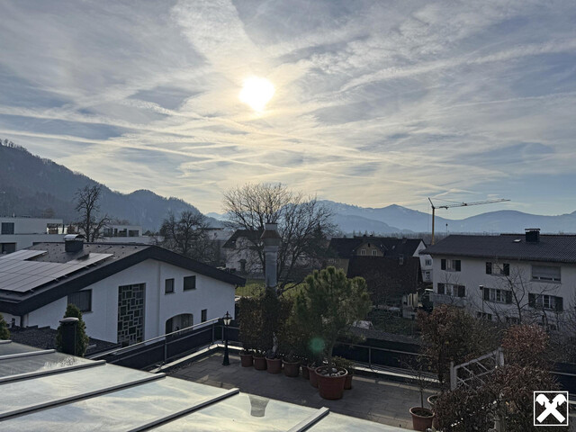 Wohnhaus mit Tischlerwerkstatt