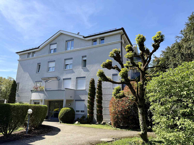 Attraktive 2-Zimmerwohnung mit Wintergarten und Balkon