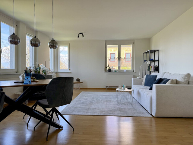 Attraktive 2-Zimmerwohnung mit Wintergarten und Balkon