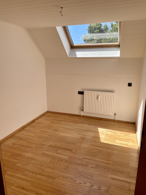 Maisonettewohnung mit Tiefgarage, 2 Balkone, Abstellraum, Keller und Fahrradabstellraum