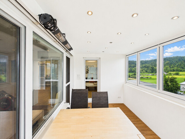 Zuhause mit Seltenheitswert – Großzügige Dachgeschosswohnung mit Weitblick in Götzis