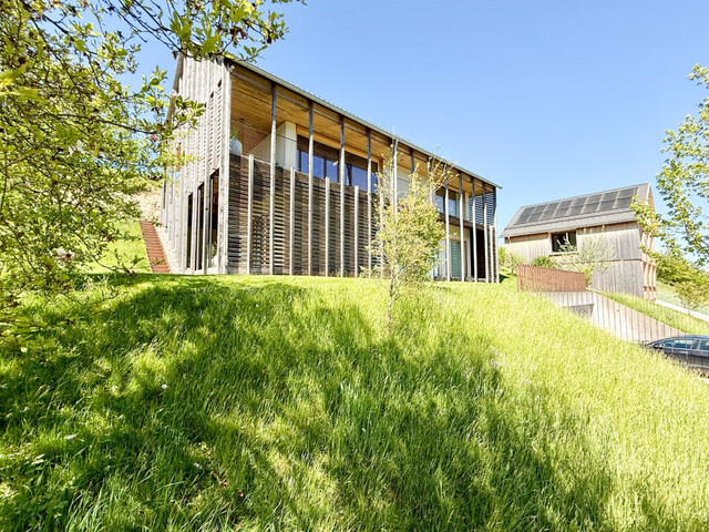 Modernes Einfamilienhaus in sonniger & ruhiger Lage!