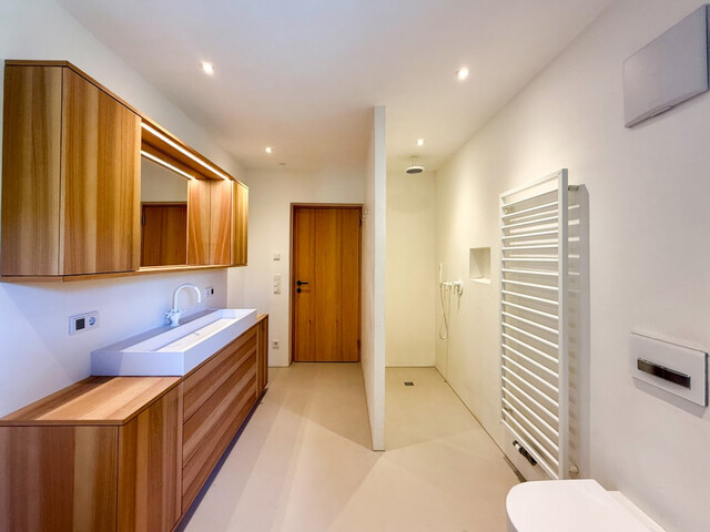 Modernes Einfamilienhaus in sonniger & ruhiger Lage!