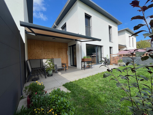 Luxus-Einfamilienhaus im Grünen – exklusives Wohnen zur Miete oder zum Kauf