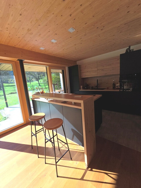 Moderner Bungalow mit großem Garten in schöner und ruhiger Lage (Emser Reute) zu mieten!